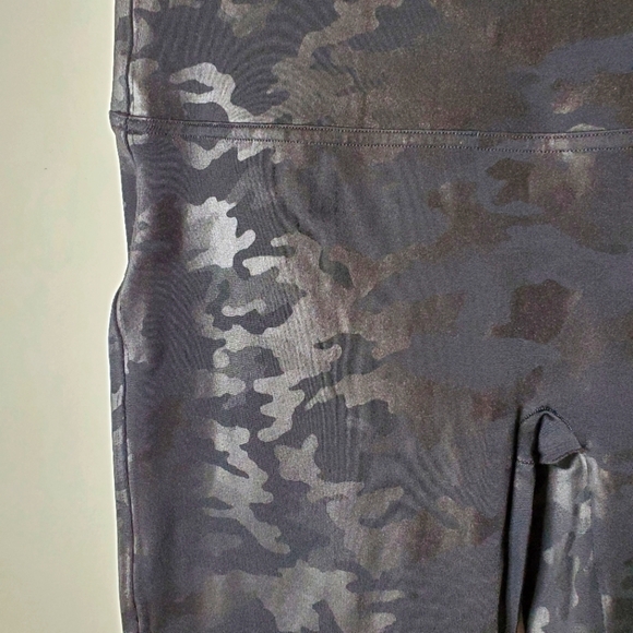 Spanx Faux Leather Black Camo Leggings - Picture 6 of 13